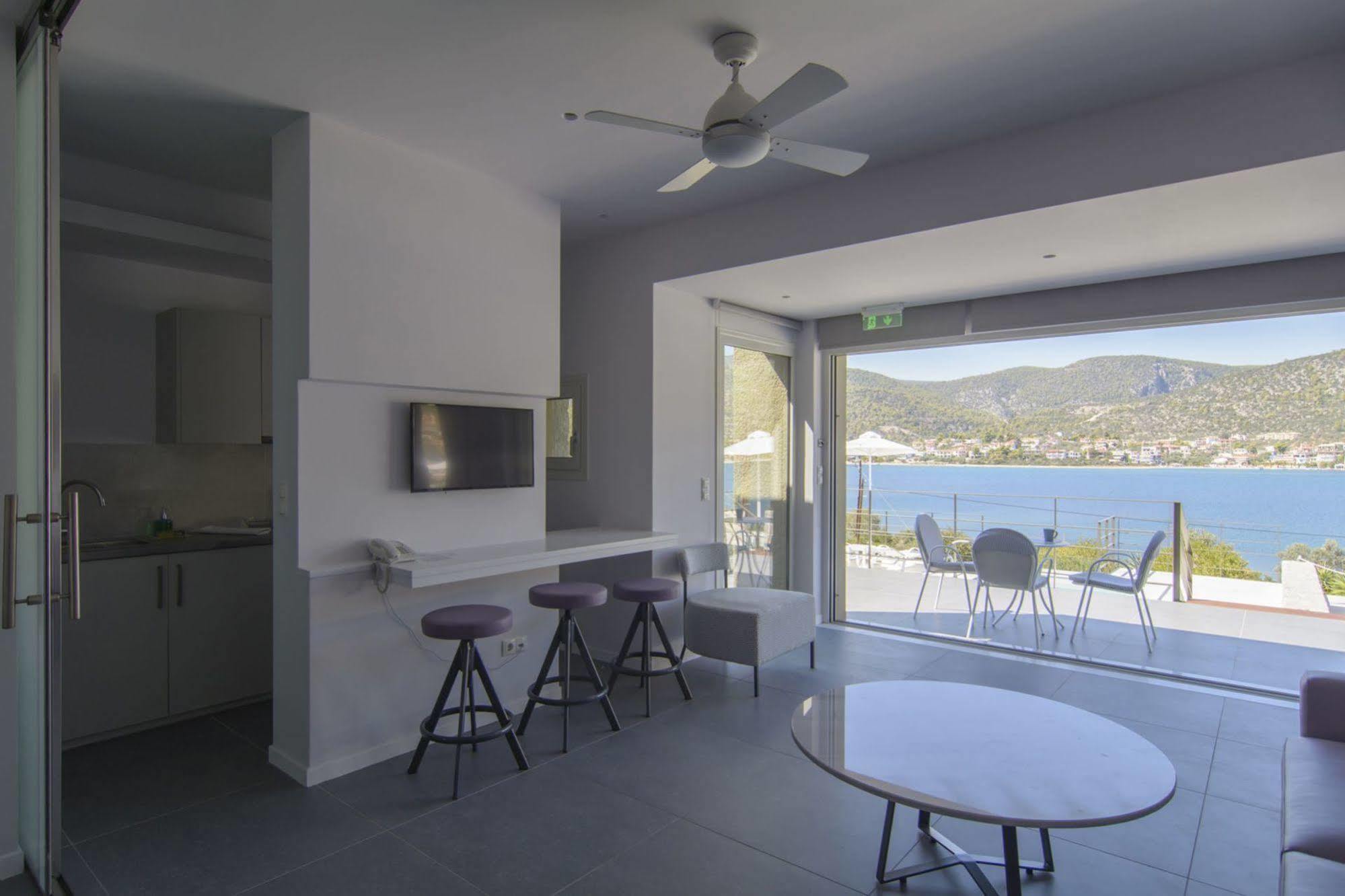 Lavender Cove Aparthotel Kórfos Exteriör bild