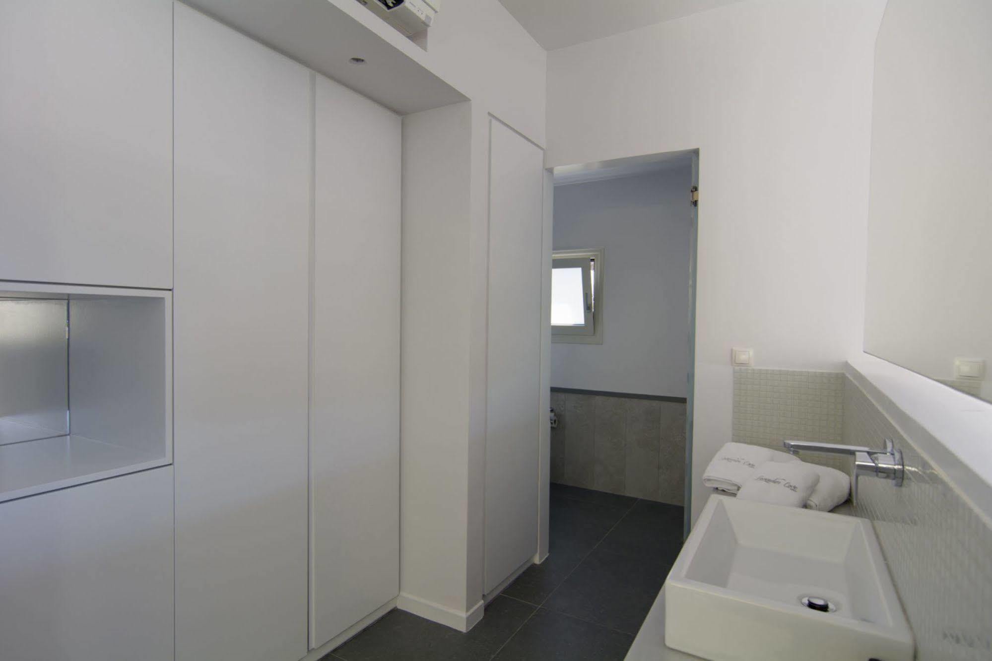 Lavender Cove Aparthotel Kórfos Exteriör bild