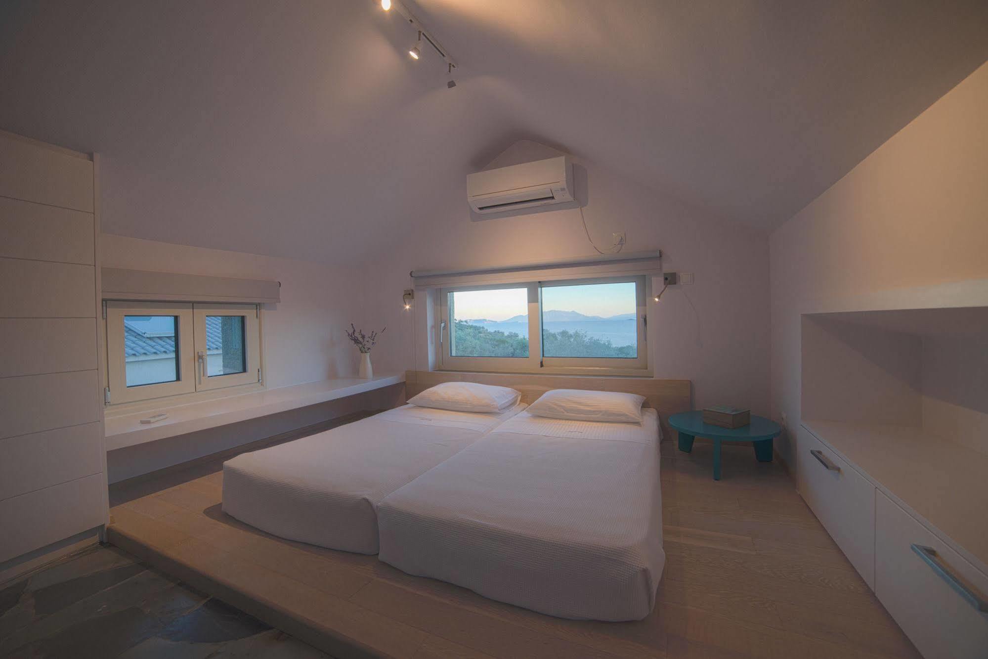 Lavender Cove Aparthotel Kórfos Exteriör bild